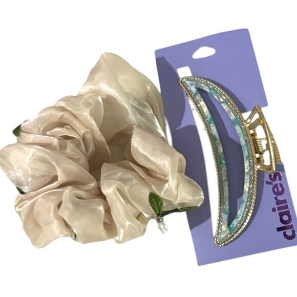 New Ivory Scrunchie, Rosette Embellishments and Gold Claw Clip - Picture 1 of 1